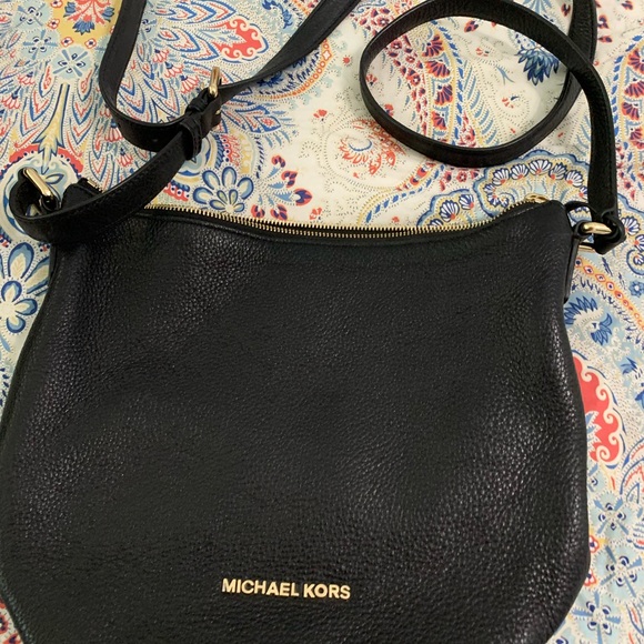 Michael Kors Black Pebbled Crossbody Bag with Gold Details - Picture 1 of 3